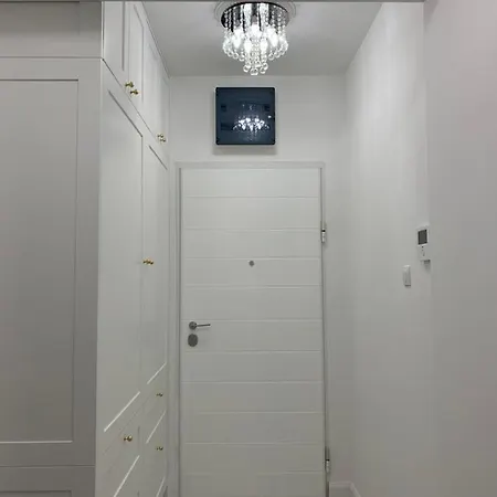 Talija * 特雷比涅